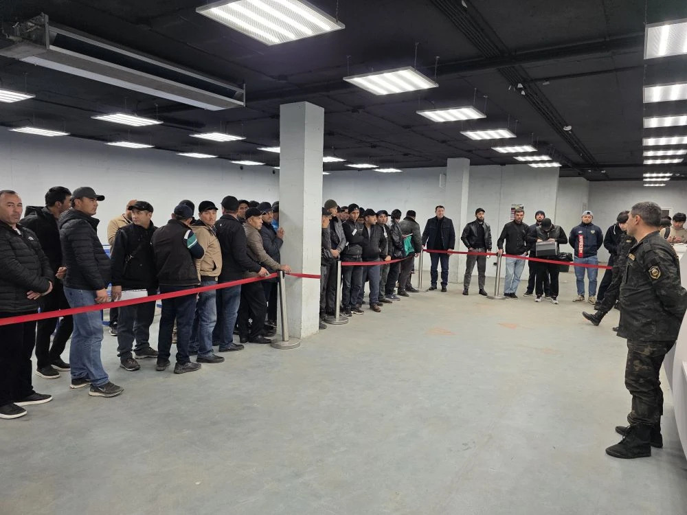 Более 600 трудовых мигрантов в Махачкале узнали о правилах законного проживания и работы в России